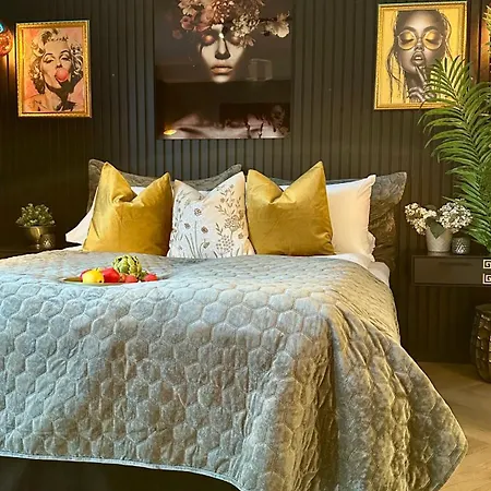 Luksurios Designleilighet I Hjertet Av - My Space As * 산데피요르드