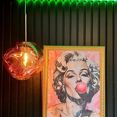 아파트 Luksurios Designleilighet I Hjertet Av - My Space As *